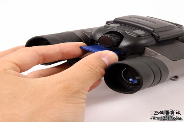 Thanko udgzdc8m帶有一個1.5英寸的tft液晶屏幕的望遠(yuǎn)鏡（二）